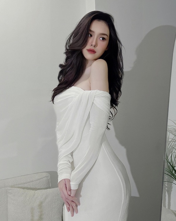 Ảnh Nguyễn Tường San sexy xinh đẹp 9