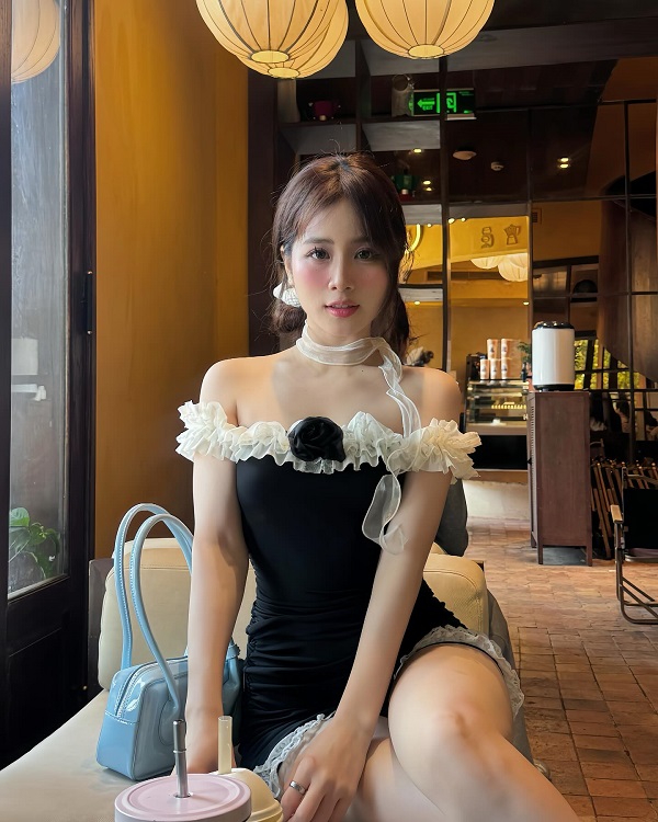 Ảnh tiktoker Linh Tít sexy xinh đẹp 17