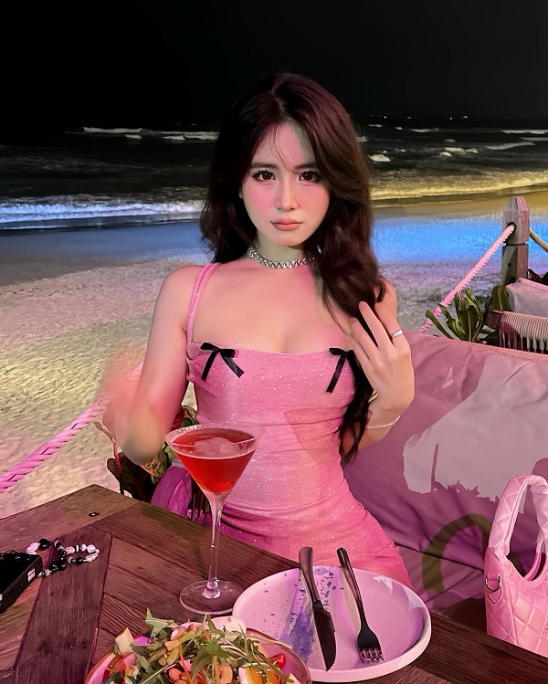 Ảnh tiktoker Linh Tít sexy xinh đẹp 8