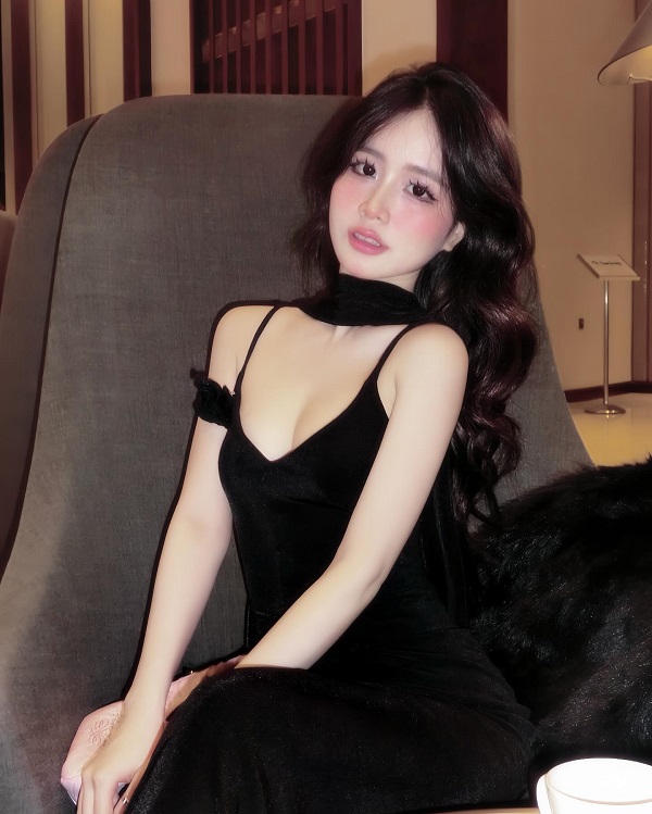 Ảnh tiktoker Linh Tít sexy xinh đẹp 9