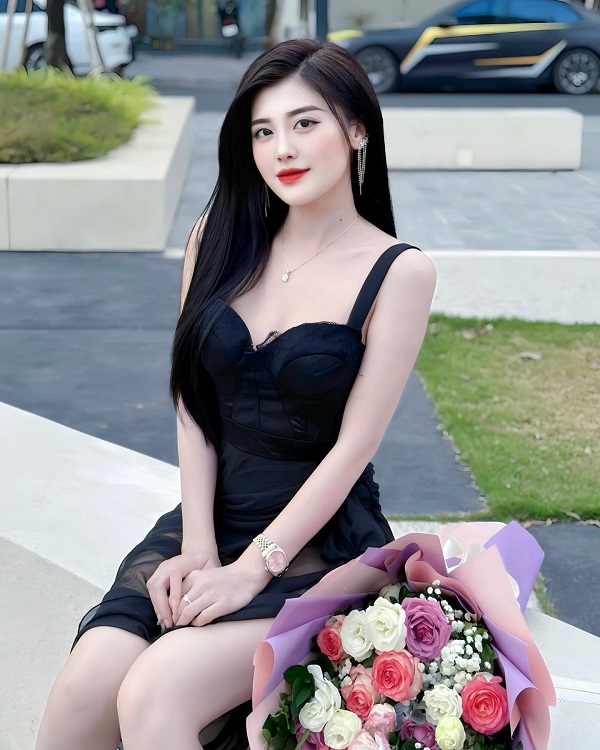 Ảnh hotgirl Bạch Huyền Trang sexy 14