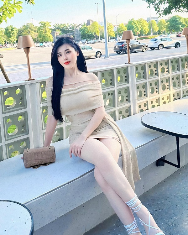 Ảnh hotgirl Bạch Huyền Trang sexy 12