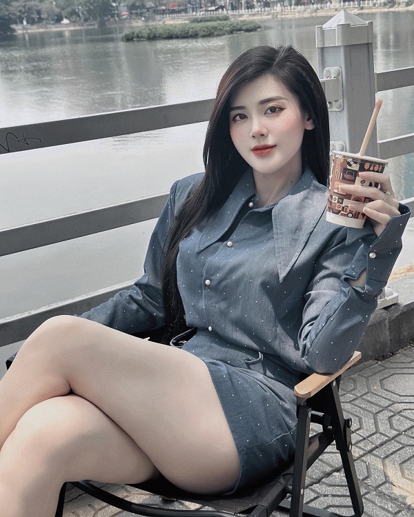 Ảnh hotgirl Bạch Huyền Trang sexy 18