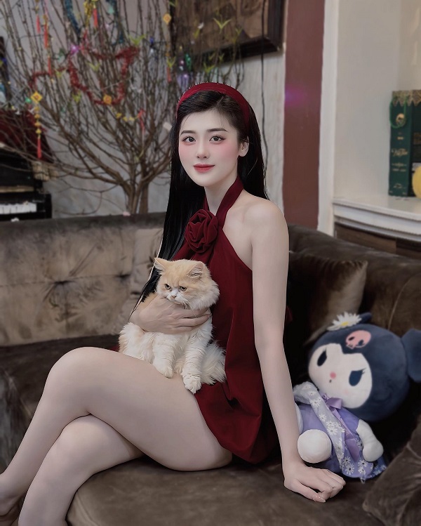 Ảnh hotgirl Bạch Huyền Trang sexy 3