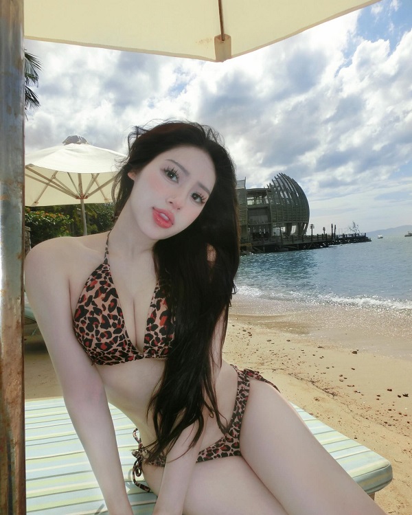 Ảnh hotgirl Hồng Sang bikini 1