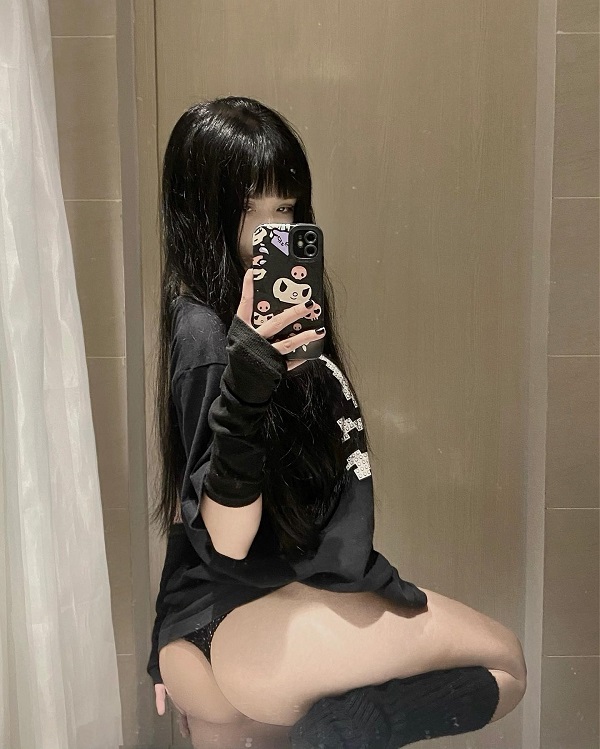 Ảnh hotgirl Ly Ly sexy gợi cảm 20