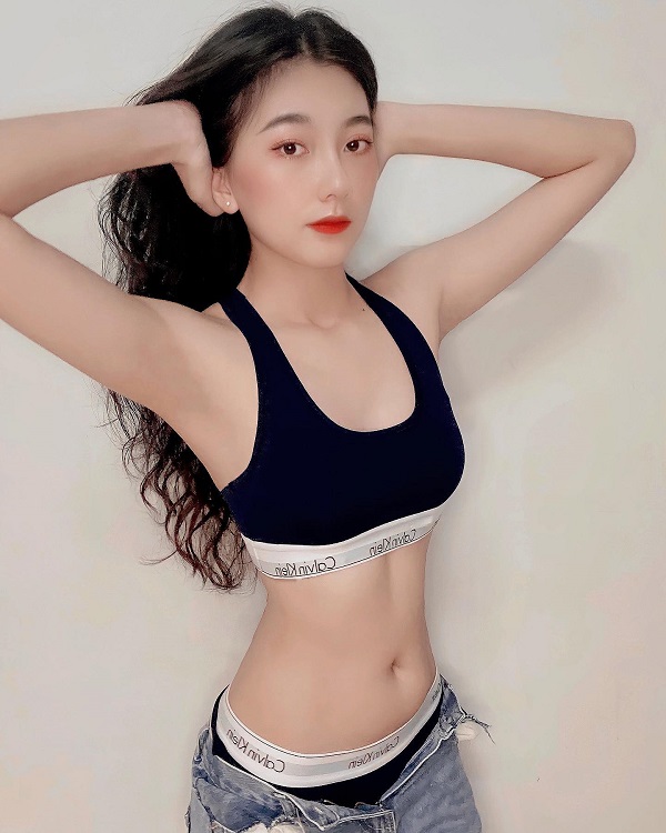 Ảnh hotgirl Mỹ Duyên bikini 4