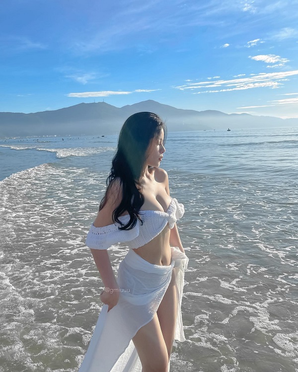 Ảnh Nguyễn Hương Giang bikini 3