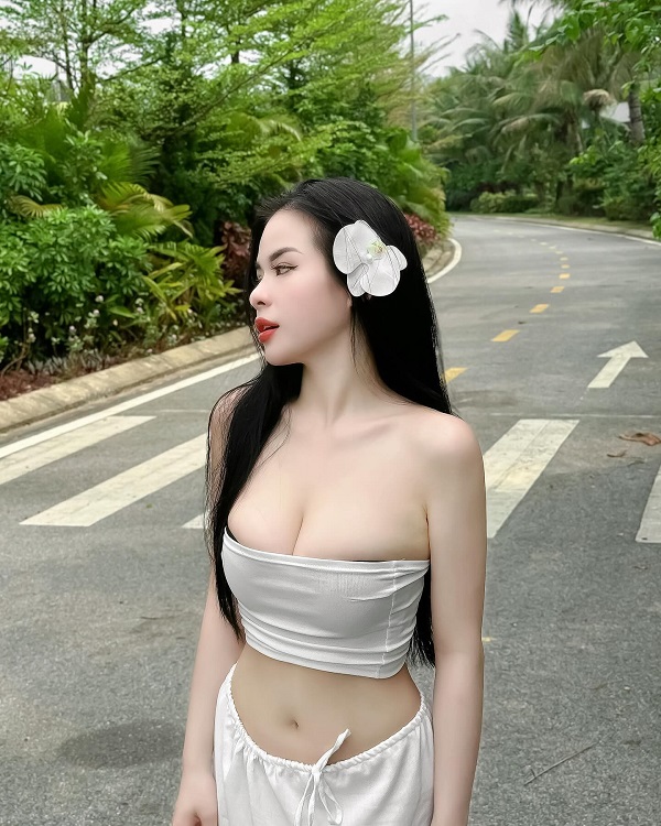 Ảnh Nguyễn Hương Giang sexy 13