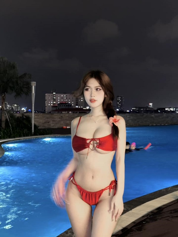 Ảnh tiktoker An Quỳnh Trang bikini 14