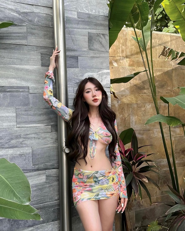 Ảnh tiktoker Đan Anh bikini 2