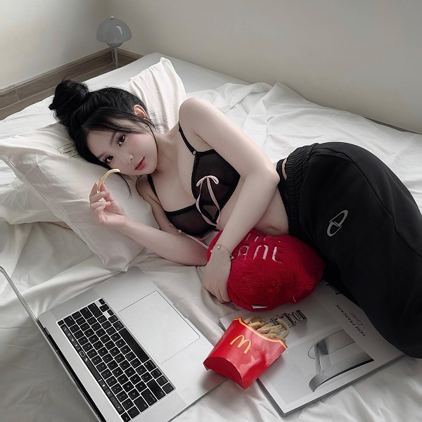 Ảnh tiktoker Hồ Bảo Ngọc sexy 2