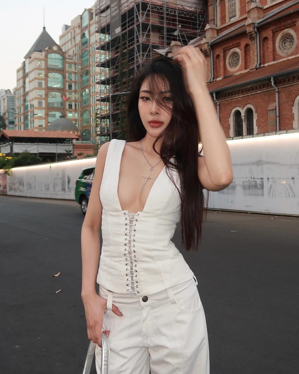 Ảnh tiktoker Linh Mèo sexy 2