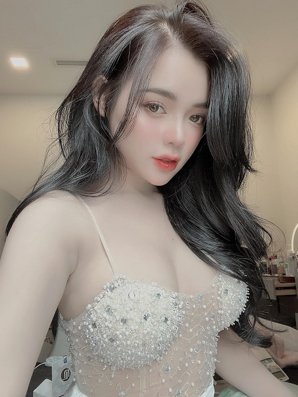 Ảnh tiktoker Quỳnh Na sexy gợi cảm 4