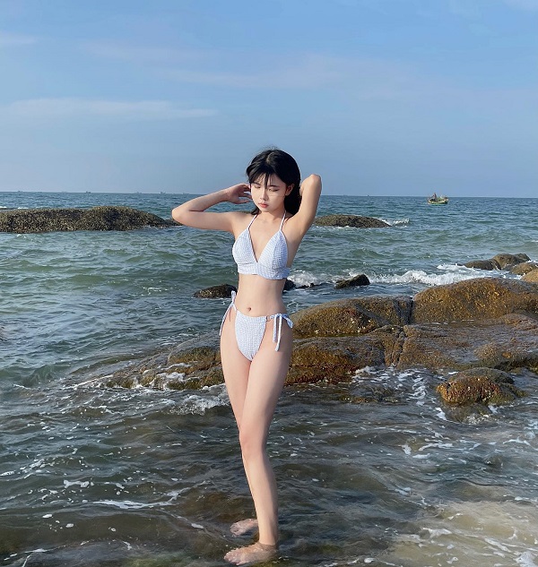 Ảnh Trần Nhật Hà Phương bikini gợi cảm 11