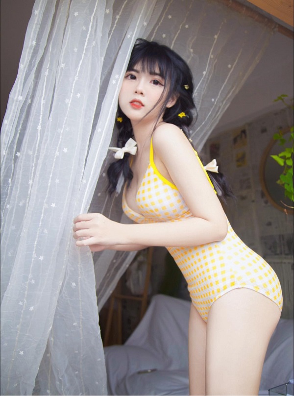 Ảnh Trần Nhật Hà Phương bikini gợi cảm 5