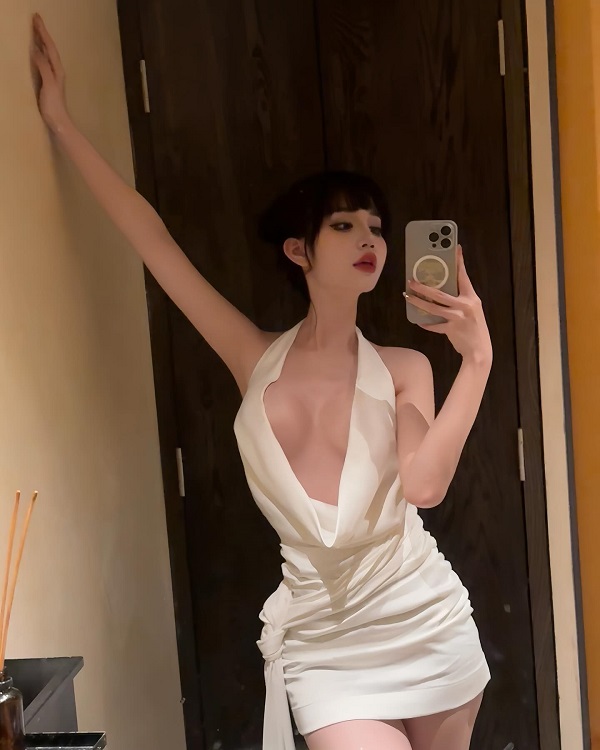 Ảnh Chu Mạc Thúy Quỳnh sexy 15