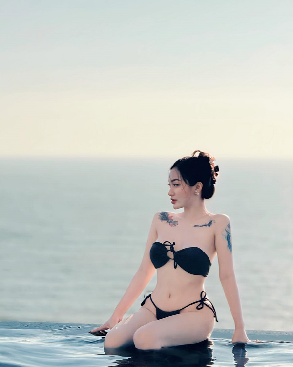 Ảnh hotgirl Lan Pie bikini nóng bỏng 2