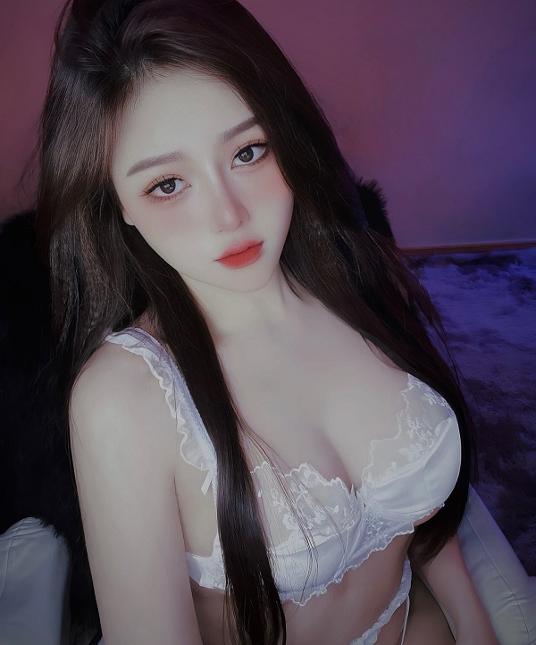 Ảnh hotgirl Ngọc Phương sexy gợi cảm 4