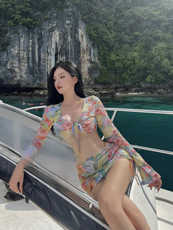 Ảnh hotgirl Quỳnh Phương bikini nuột nà 8