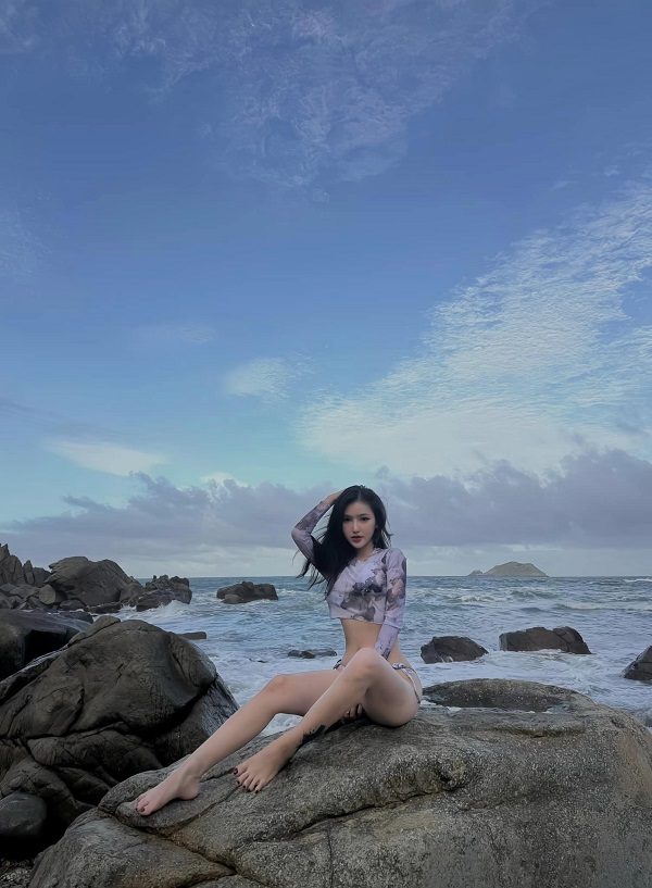 Ảnh hotgirl Quỳnh Phương bikini nuột nà 18