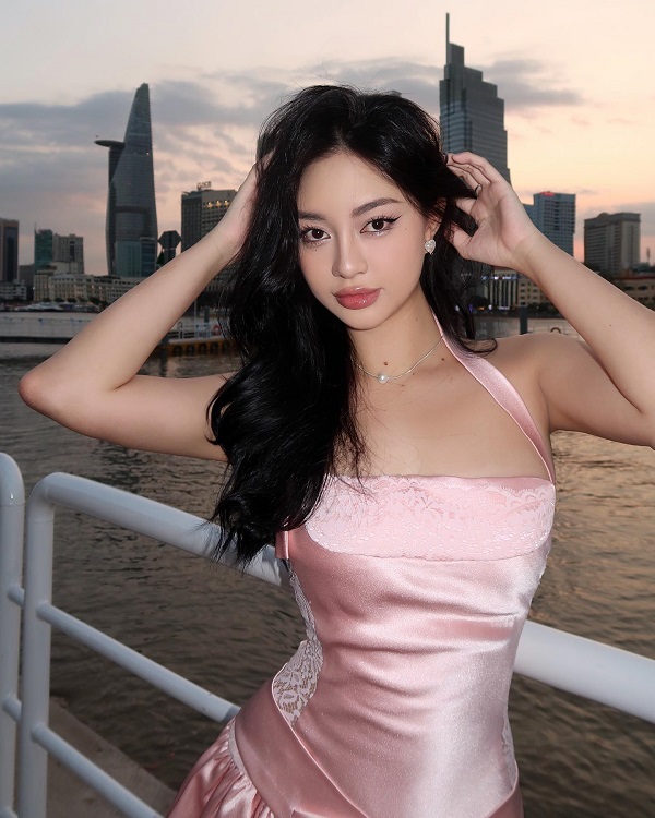 Ảnh hotgirl Trương Ánh sexy gợi cảm 3