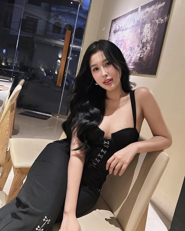 Ảnh Nguyễn Lan Nhi sexy 7