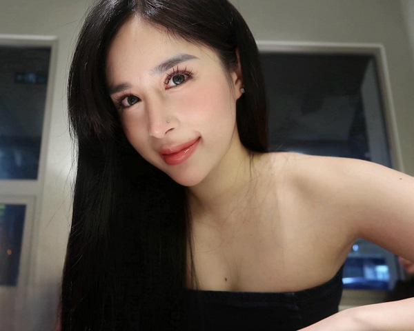 Ảnh Nguyễn Phạm Diễm Quỳnh sexy 12