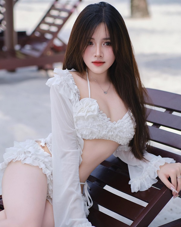 Ảnh tiktoker Minh Anh sexy gợi cảm 14