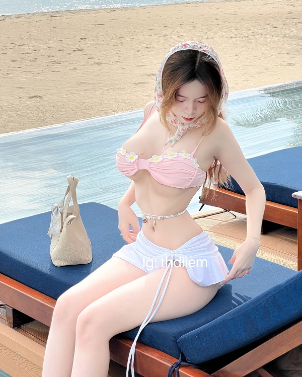 Ảnh tiktoker Thúy Diễm sexy 20