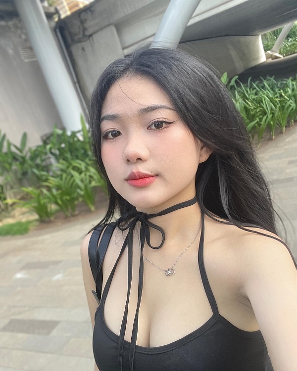 Ảnh Võ Dương Ngọc Huyền sexy 18