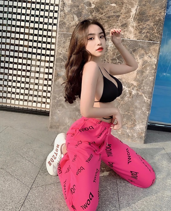 Ảnh Vân Anh Nguyễn sexy 21