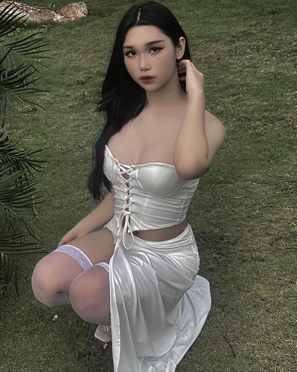 Ảnh Hà Thảo Linh sexy 10