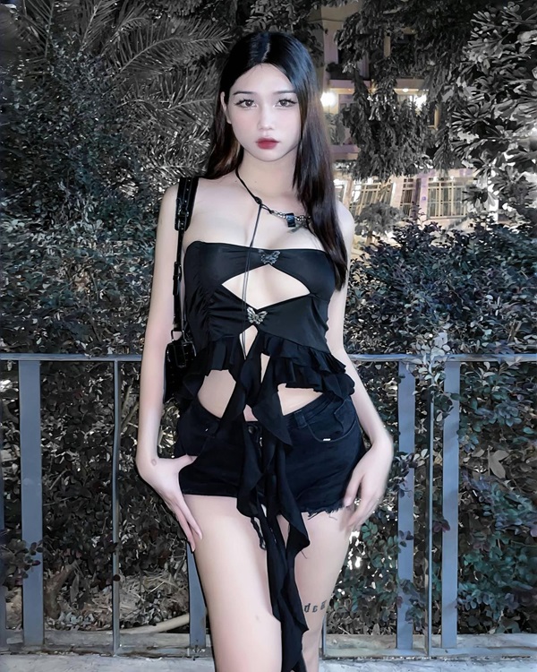 Ảnh Hà Thảo Linh sexy 25